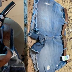 Style & co Jean shorts with belt